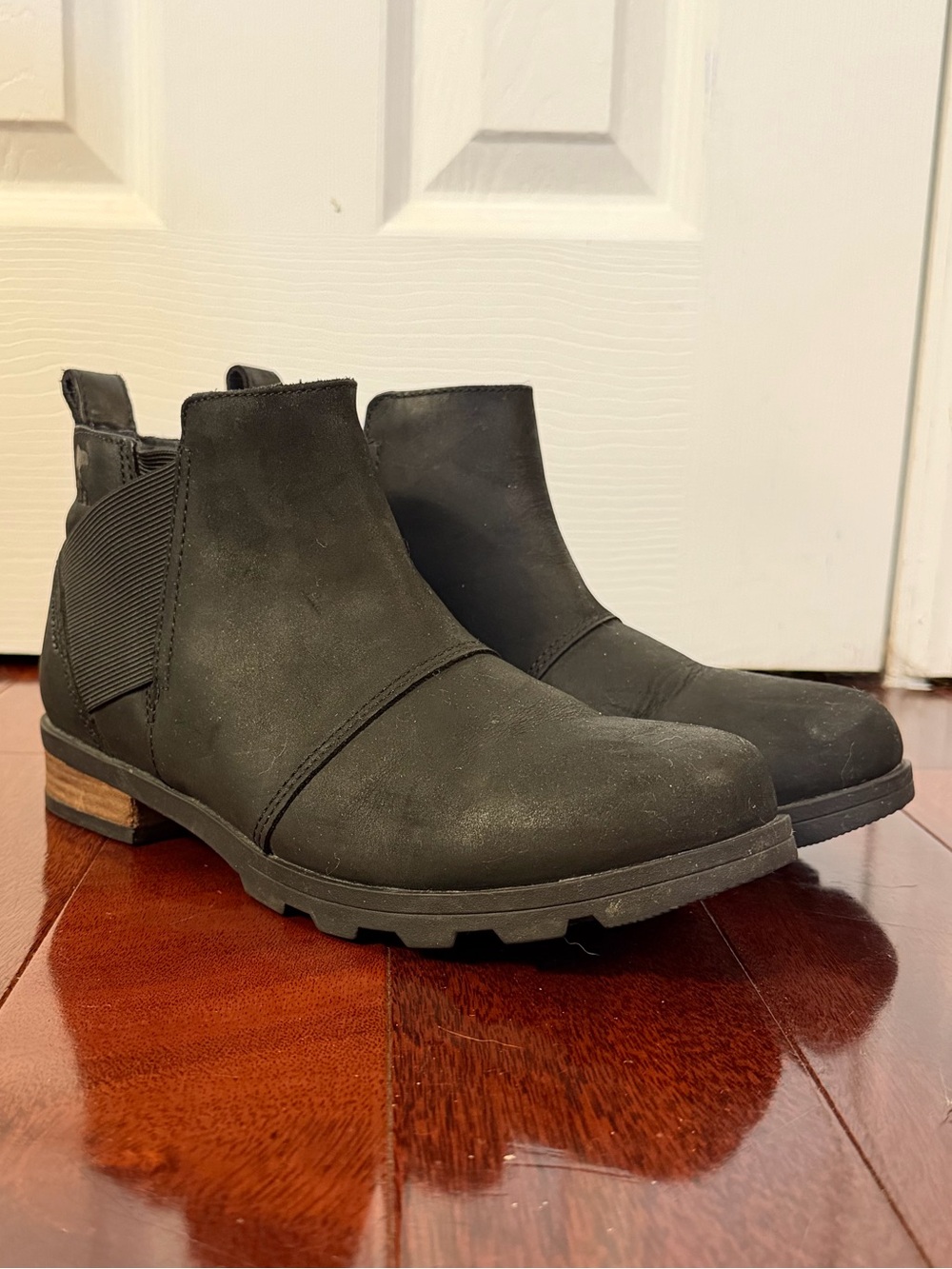 Sorel Emelie Chelsea Boots Women’s 7.5 Black Leather Waterproof NL2671-010